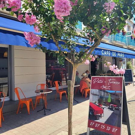 Cafe De Paris Hotel Lesparre Medoc Bagian luar foto